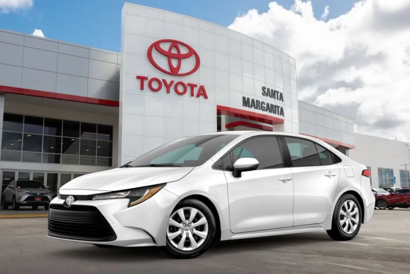 2025 Toyota Corolla LE photo 1