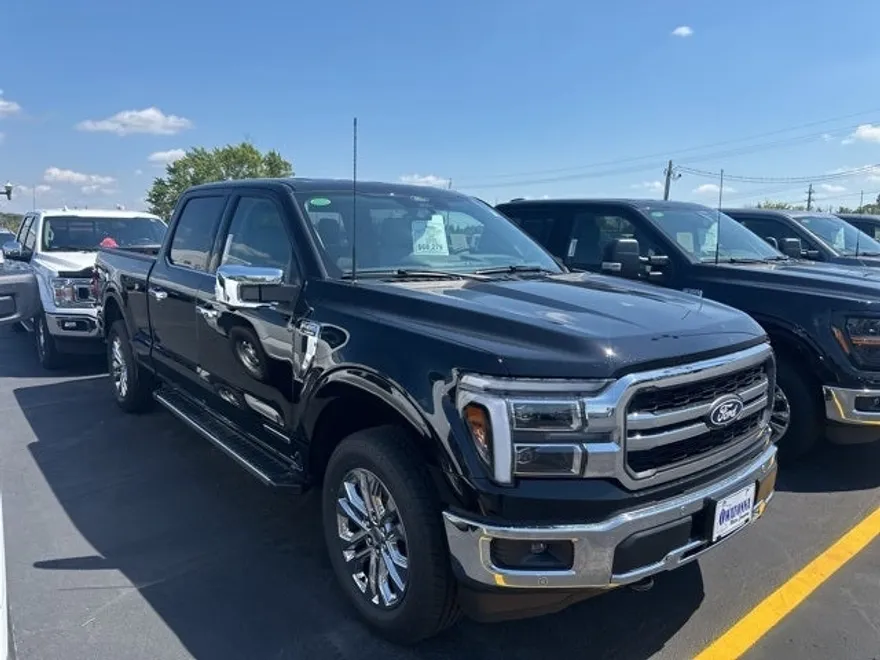 2025 Ford F-150 Lariat photo 1
