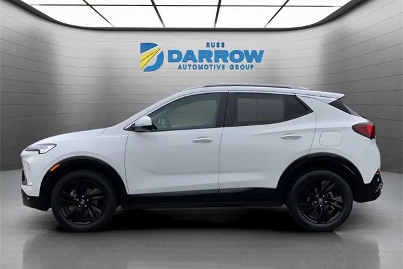 2024 Buick Encore GX Sport Touring photo 1