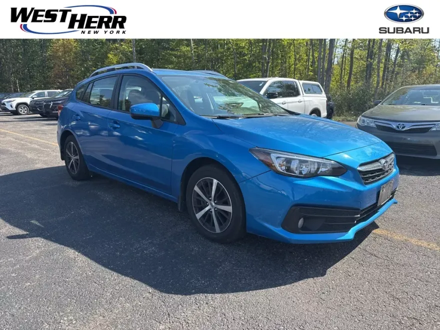 2023 Subaru Impreza Premium photo 1