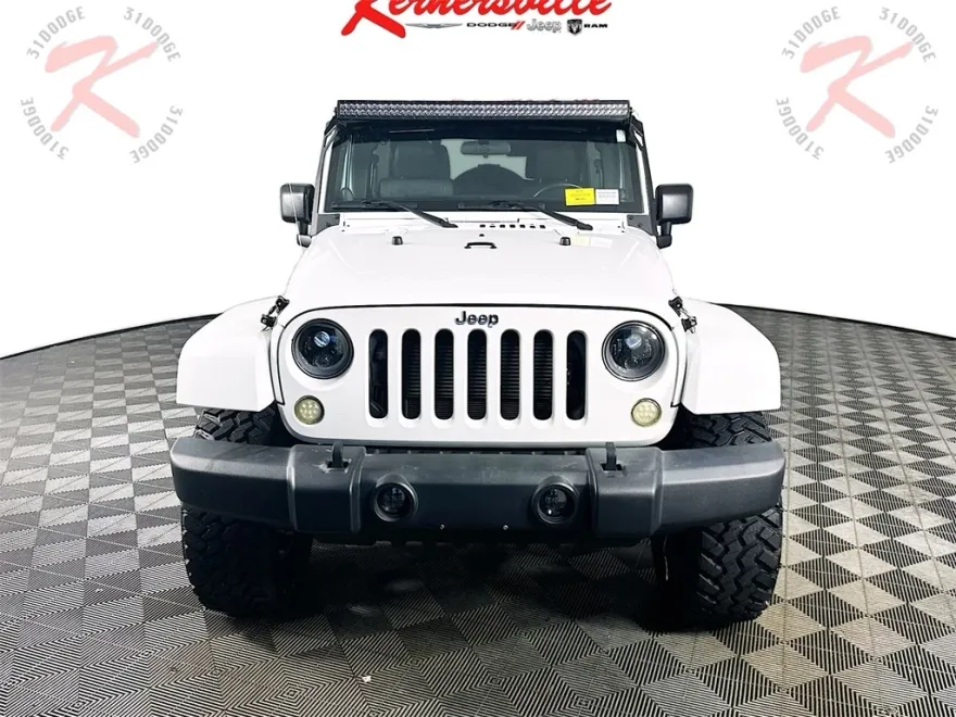 2012 Jeep Wrangler Unlimited Rubicon photo 1