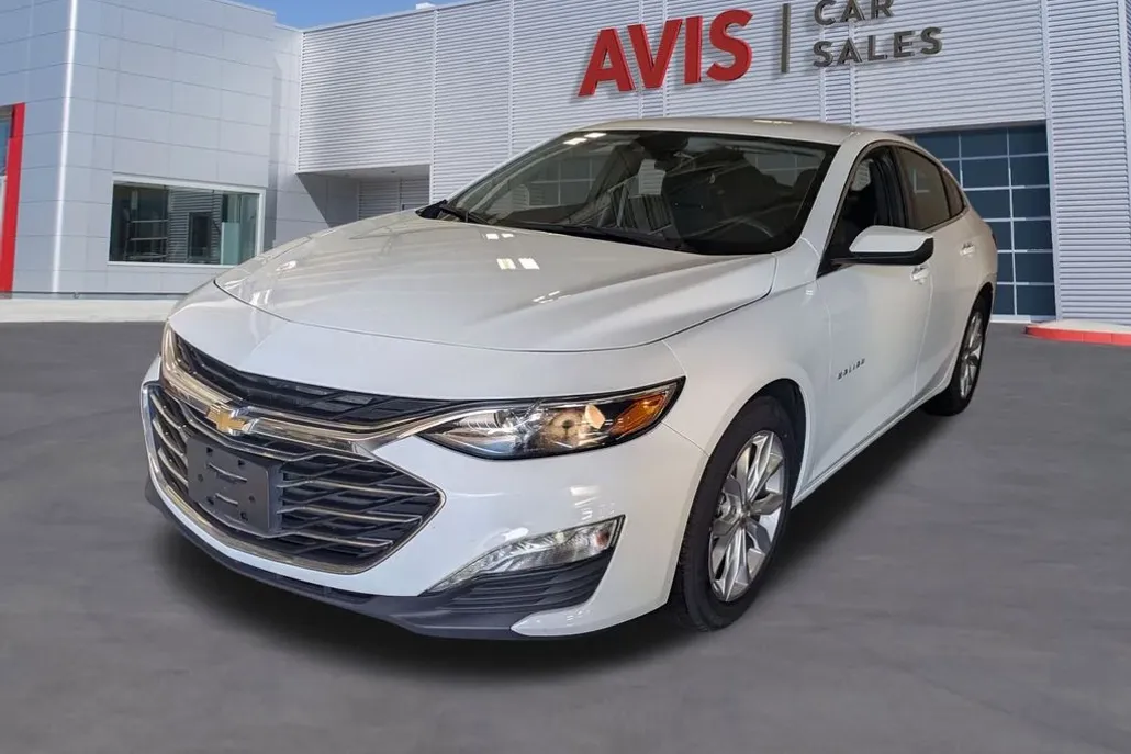 2023 Chevrolet Malibu 1LT photo 1