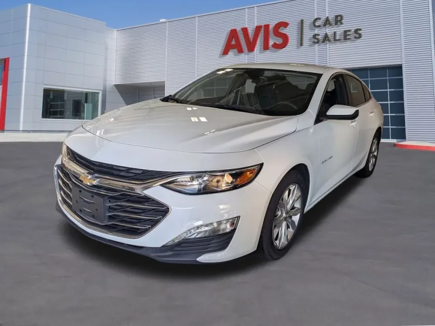2023 Chevrolet Malibu 1LT photo 1