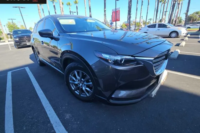 2019 Mazda CX-9 Touring photo 1
