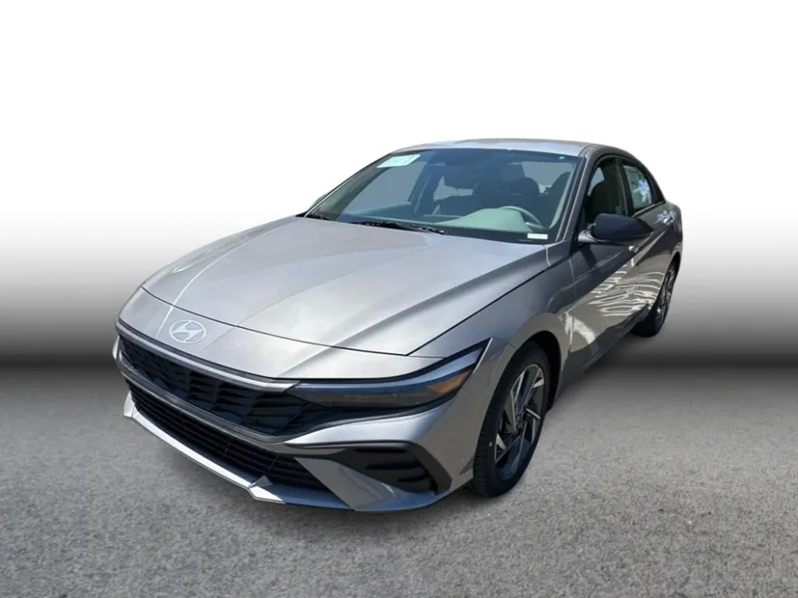 2025 Hyundai Elantra SEL Sport photo 1