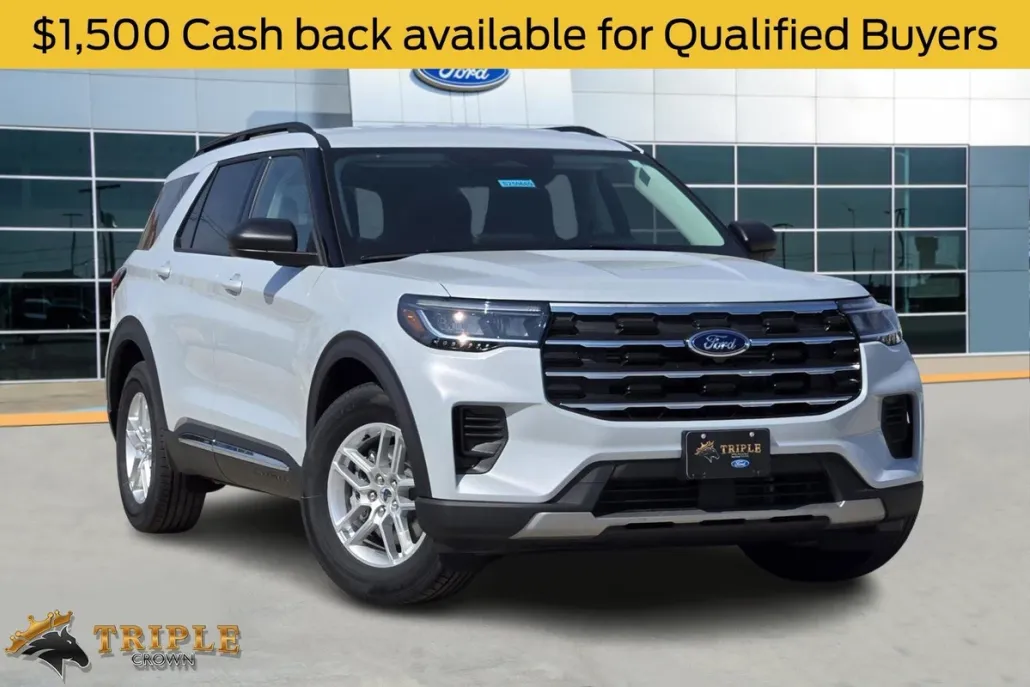 2025 Ford Explorer photo 1