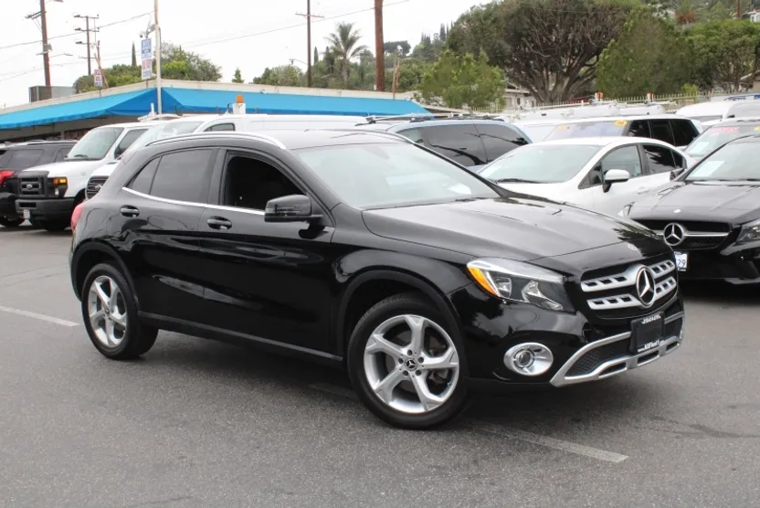 2018 Mercedes Benz GLA 250 4MATIC photo 1