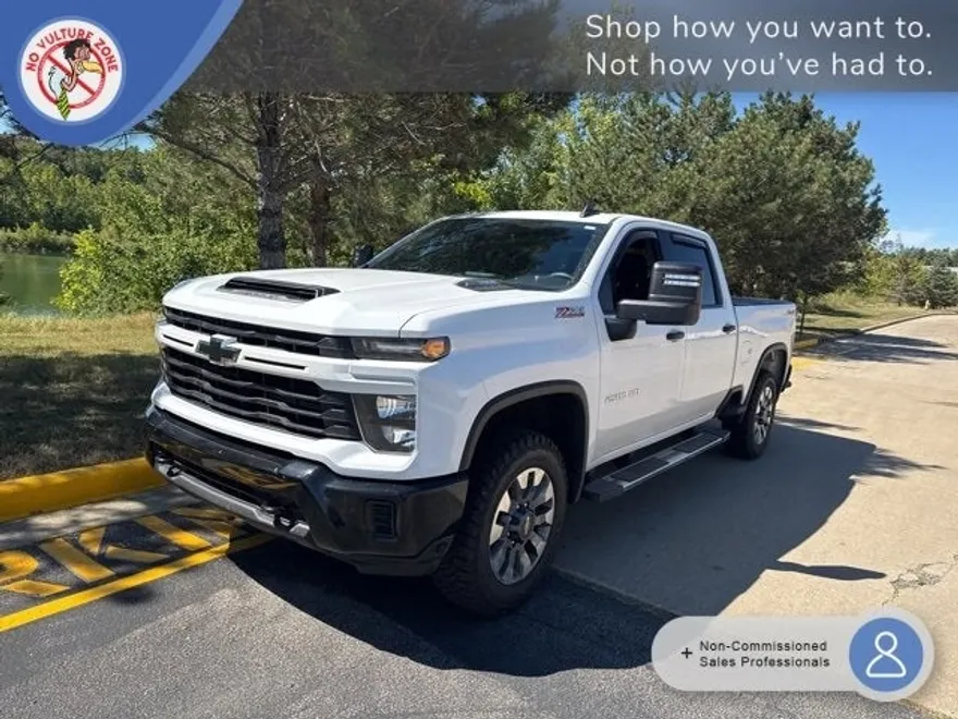 2024 Chevrolet Silverado 2500HD Custom photo 1