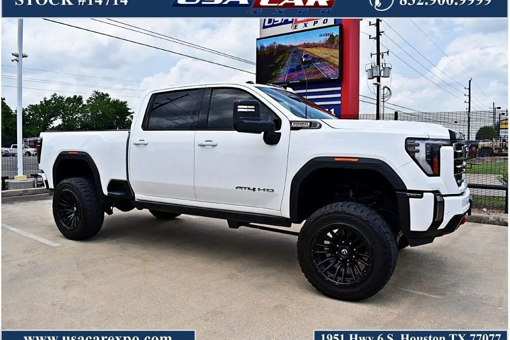 2024 Gmc Sierra HD AT4 photo 1
