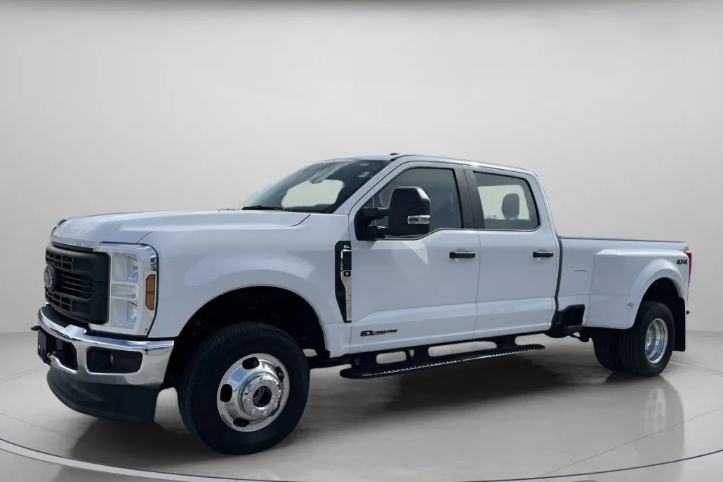 2024 Ford F-350 XL photo 1