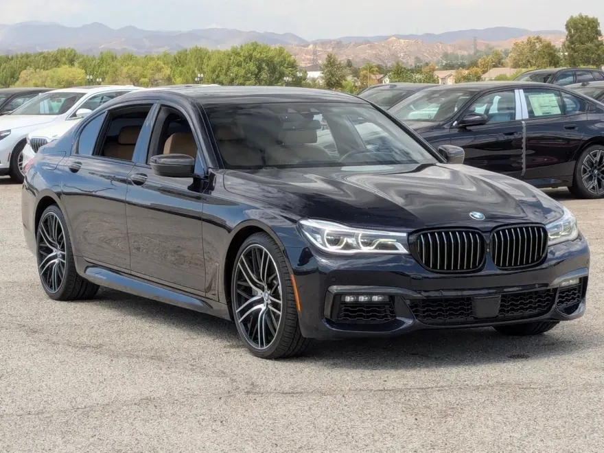 2017 Bmw 750i photo 1