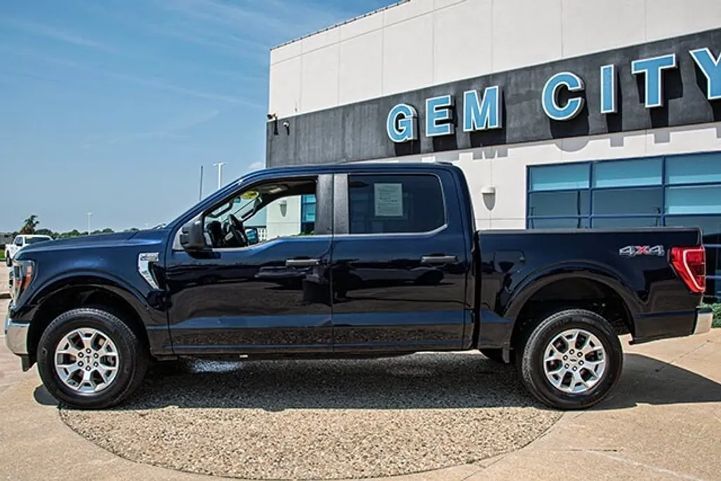 2023 Ford F-150 XLT photo 1
