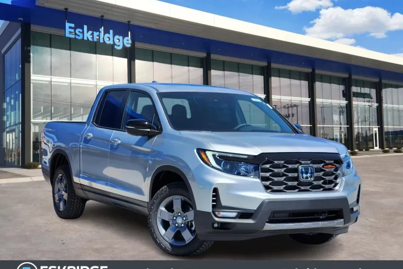 2025 Honda Ridgeline TrailSport photo 1