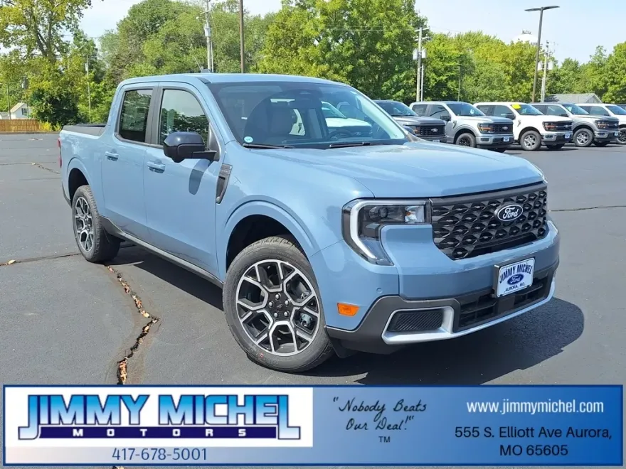 2025 Ford Maverick Lariat photo 1