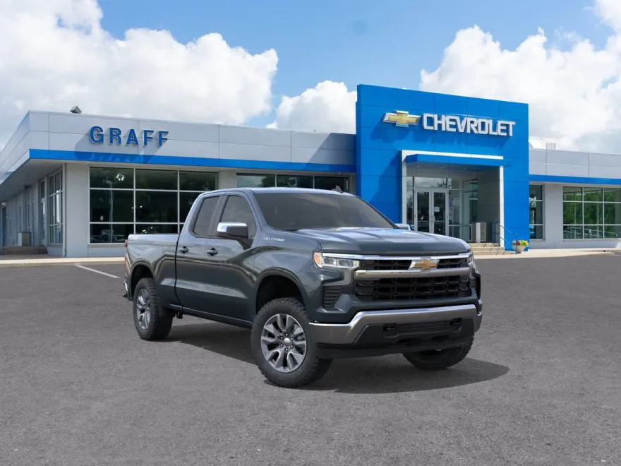 2026 Chevrolet Silverado 1500 LT photo 1