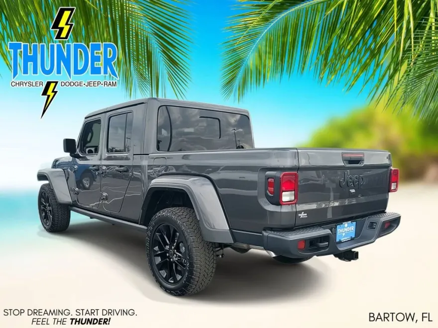 2025 Jeep Gladiator photo 5