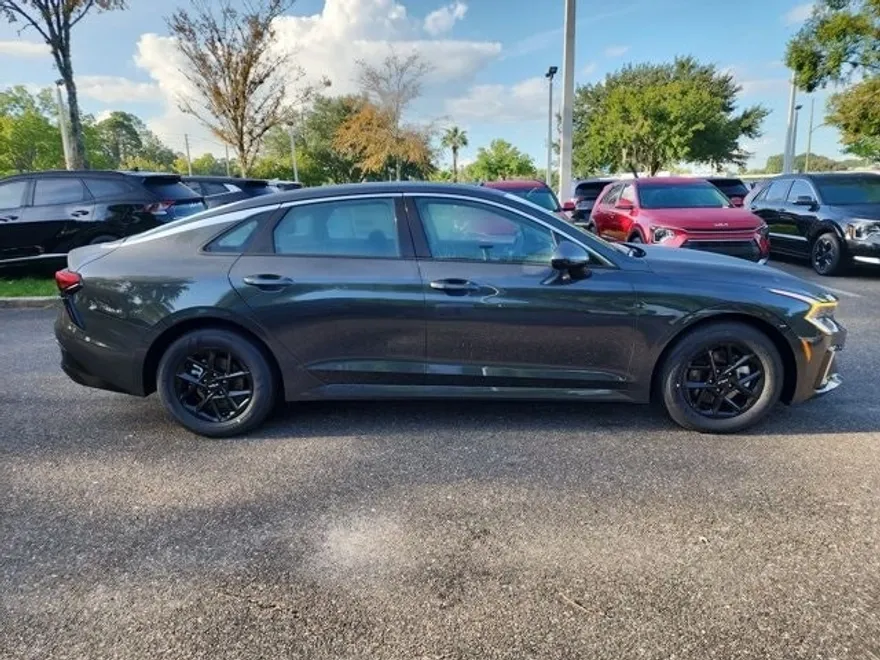 2025 Kia K5 LXS photo 1