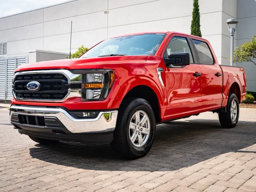 2023 Ford F-150 XLT photo 1