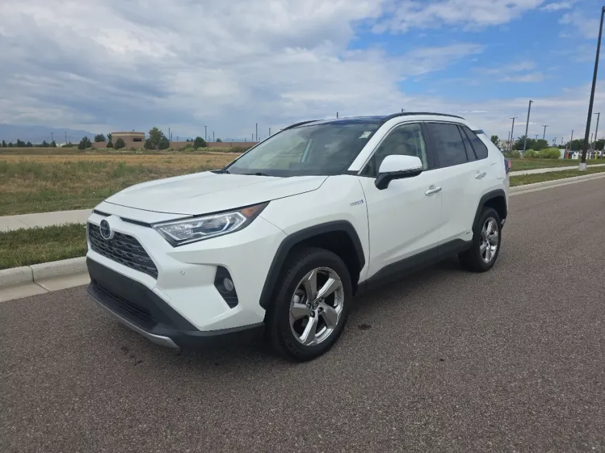 2019 Toyota RAV4 Hybrid Limited photo 1
