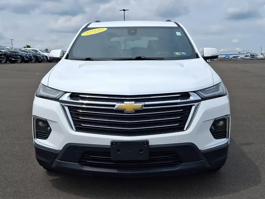 2023 Chevrolet Traverse Cloth photo 1