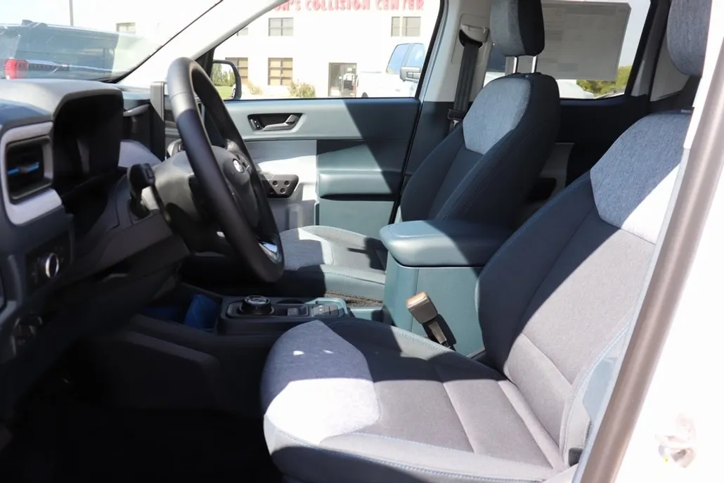 2025 Ford Maverick XLT photo 1
