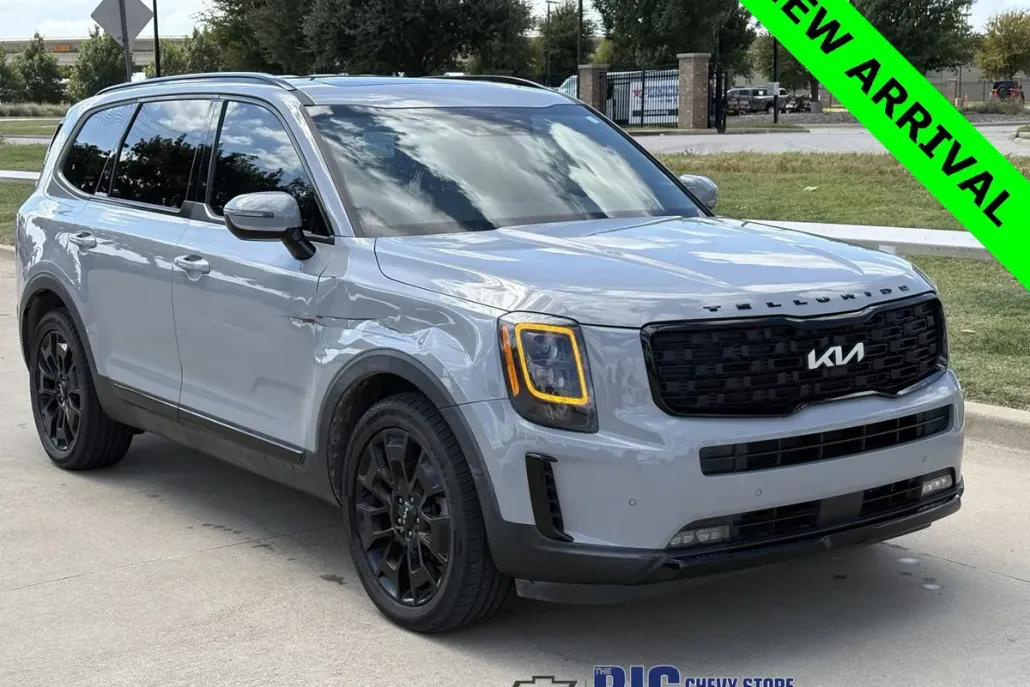 2022 Kia Telluride SX photo 1