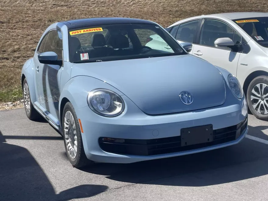 2014 Volkswagen Beetle 2.5L photo 1