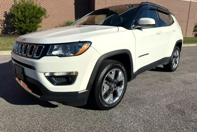 2019 Jeep Compass Limited photo 1