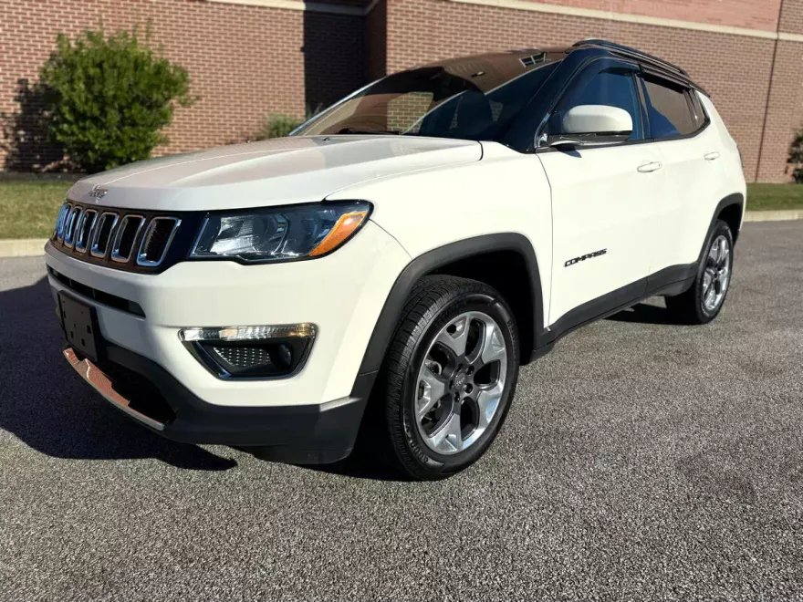 2019 Jeep Compass Limited photo 1