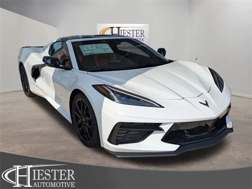 2025 Chevrolet Corvette Stingray 2LT photo 1