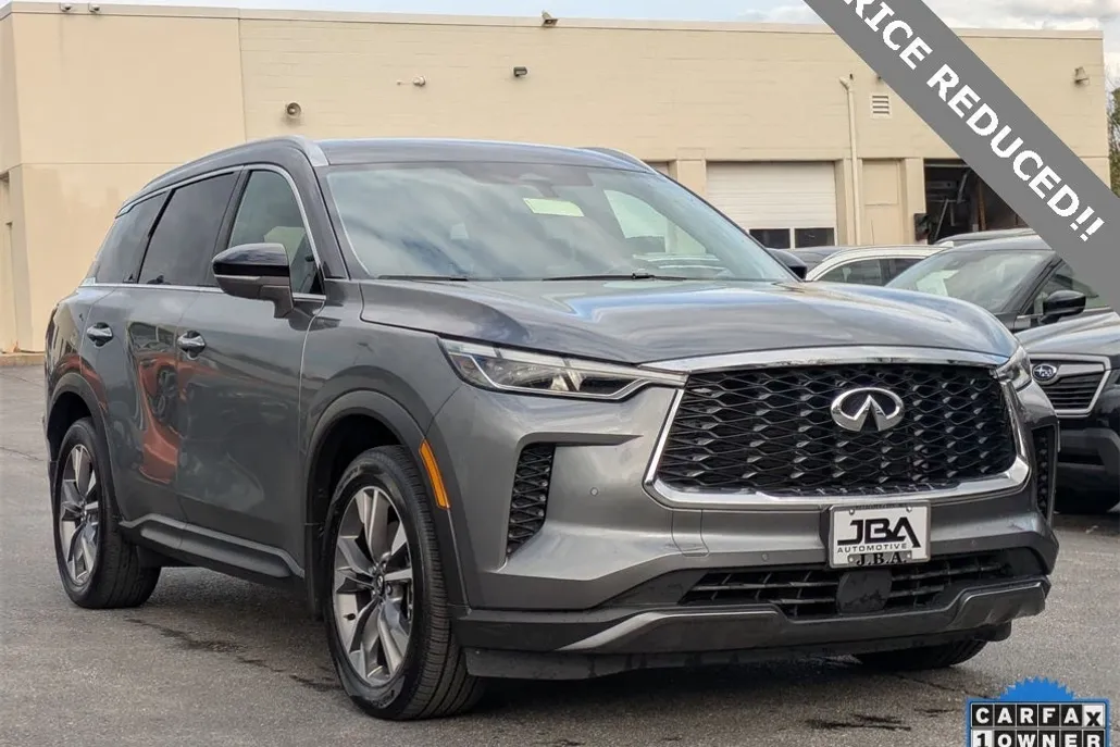 2022 Infiniti QX60 Luxe photo 1