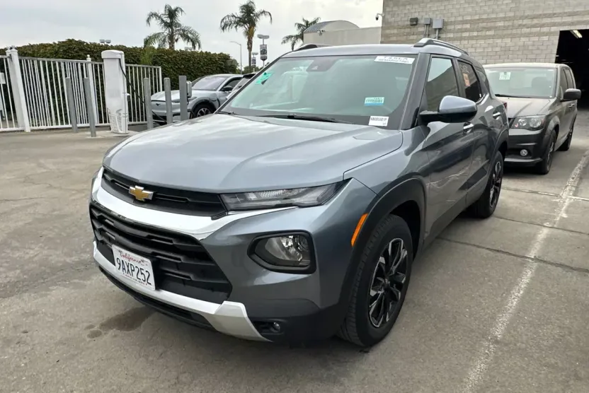 2022 Chevrolet Trailblazer LT photo 1