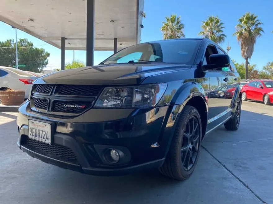 2014 Dodge Journey SXT photo 1
