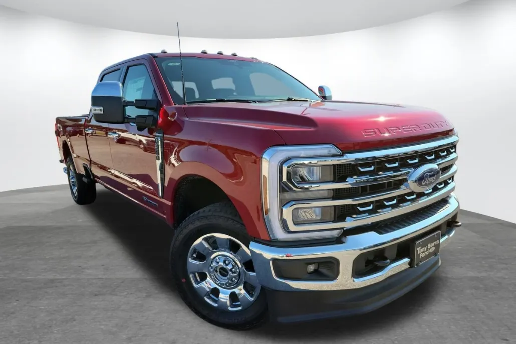 2026 Ford F-350 Lariat photo 1