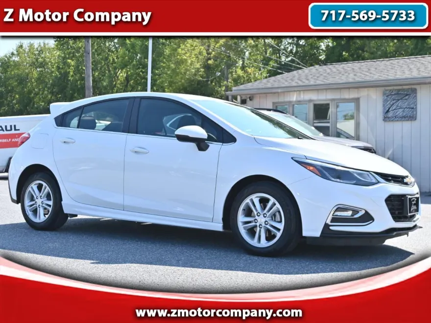 2018 Chevrolet Cruze LT photo 1