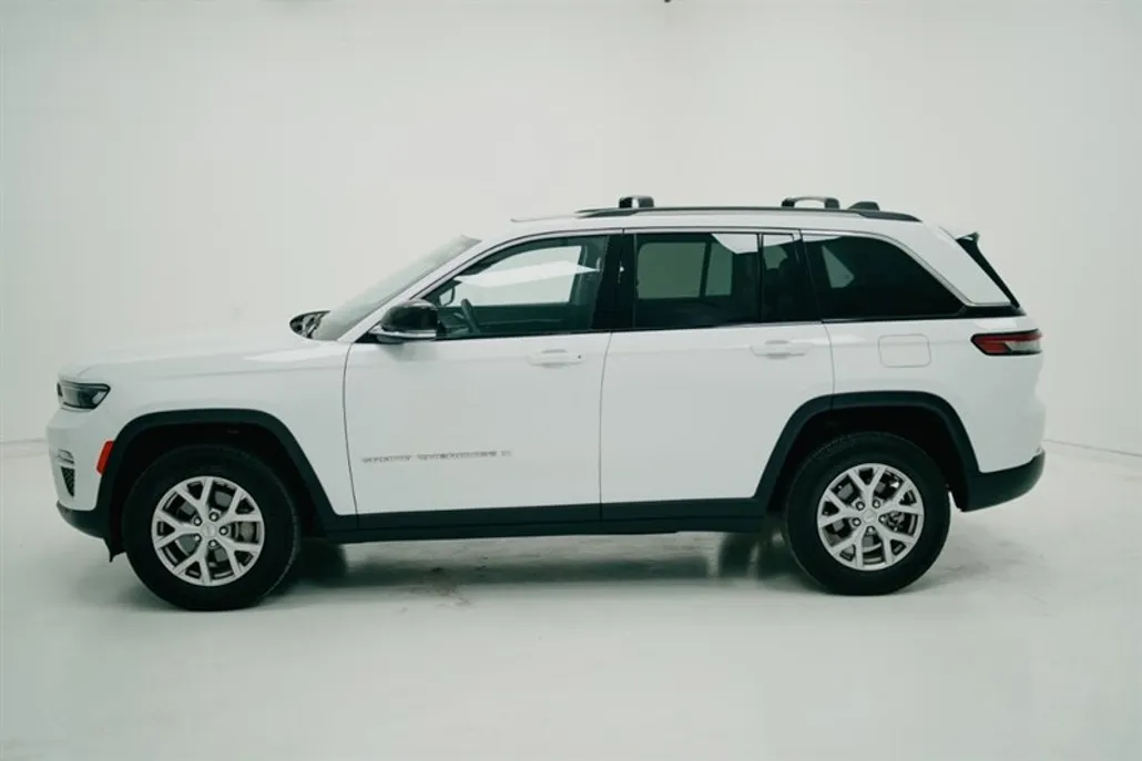 2022 Jeep Grand Cherokee Limited photo 1