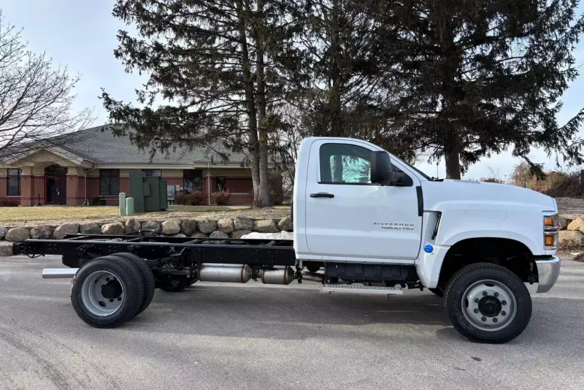 2024 Chevrolet Silverado 4500HD Work Truck photo 1