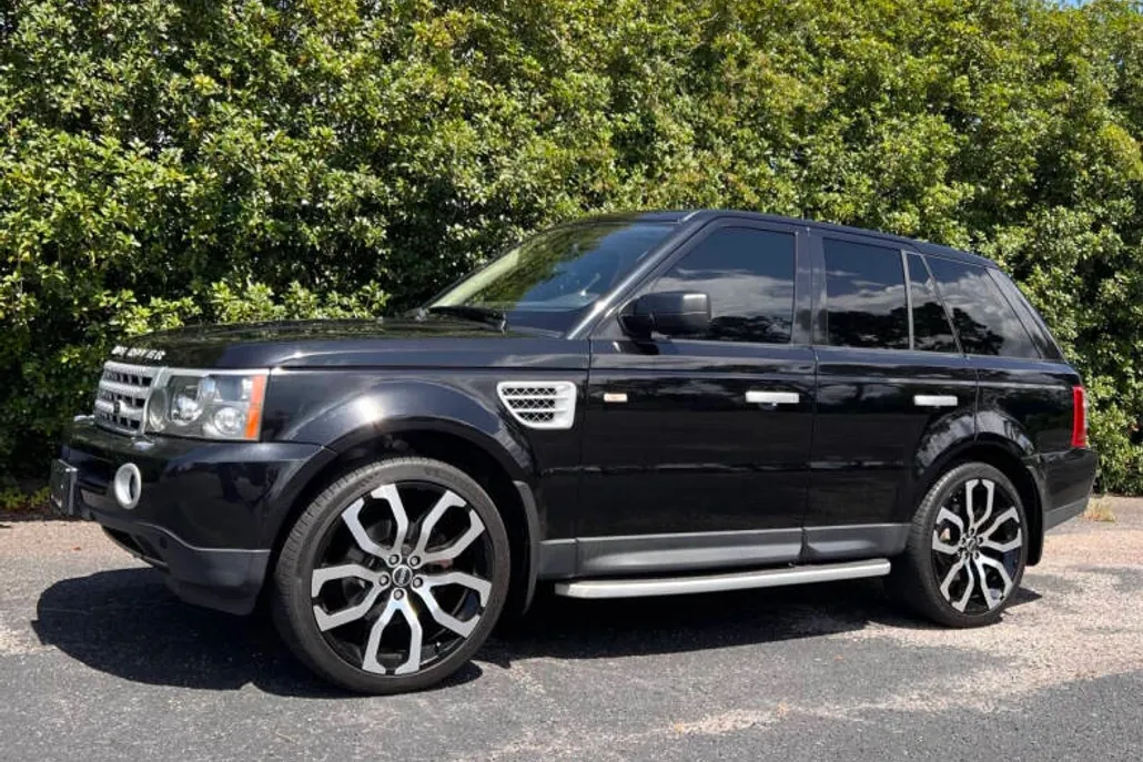 2009 Land Rover Range Rover Sport HSE photo 1