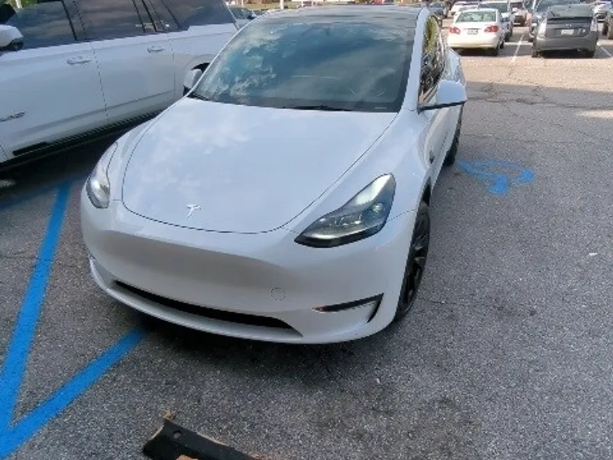 2023 Tesla Model Y Long Range photo 1