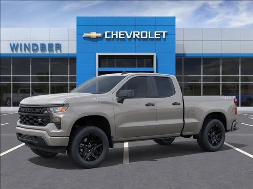 2026 Chevrolet Silverado 1500 Custom photo 1