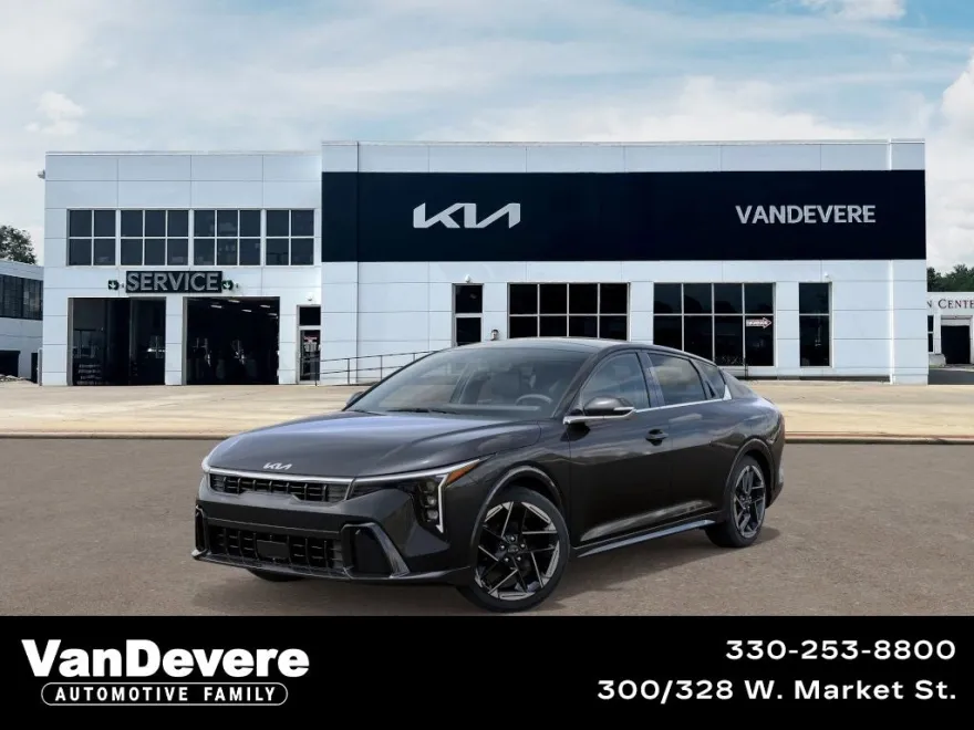 2025 Kia K4 GT-Line photo 1