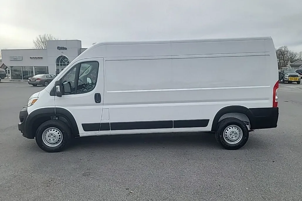 2025 Ram ProMaster 3500 Cargo Van photo 1