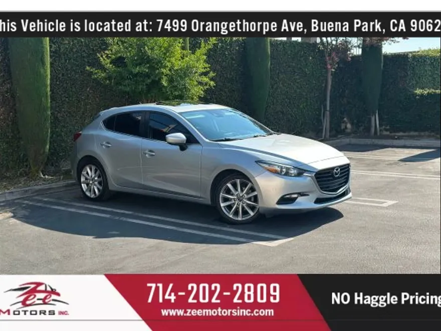 2017 Mazda Mazda3 Touring photo 1