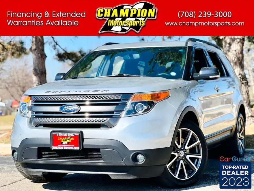 2015 Ford Explorer XLT photo 1