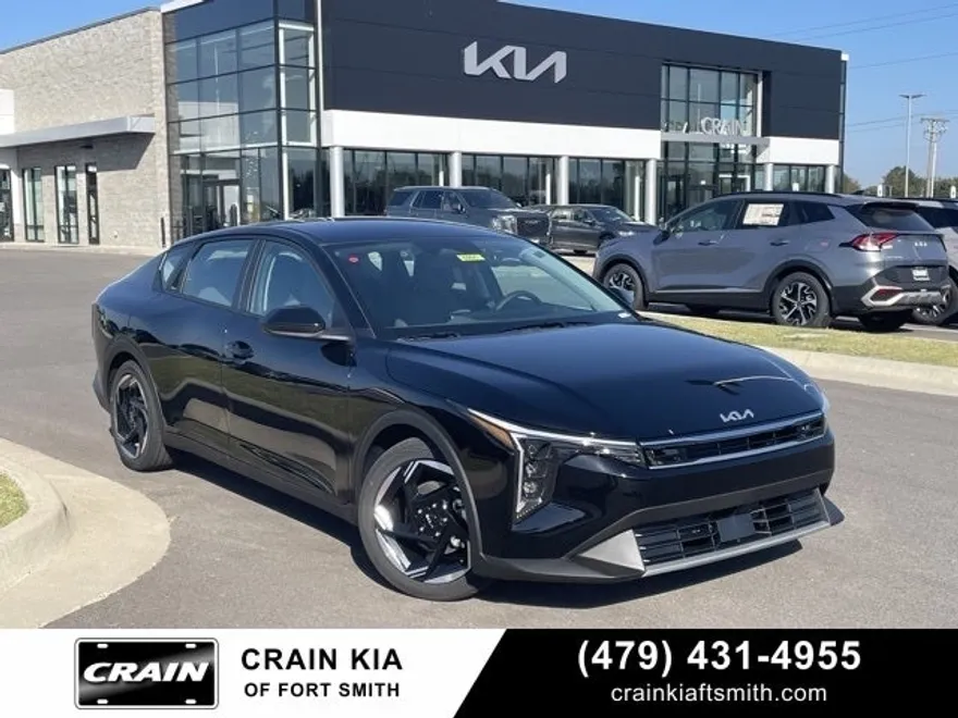2025 Kia K4 EX photo 1