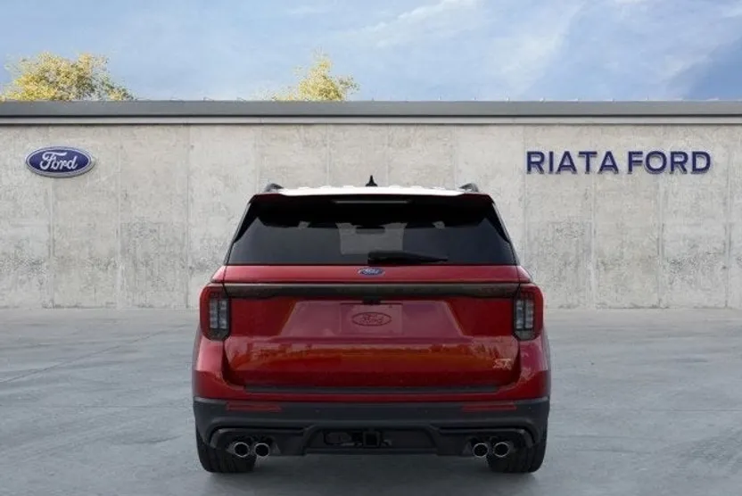 2025 Ford Explorer ST photo 1