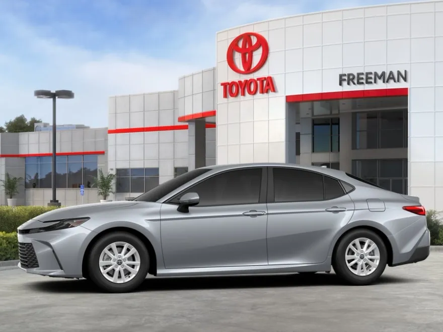 2026 Toyota Camry LE photo 1