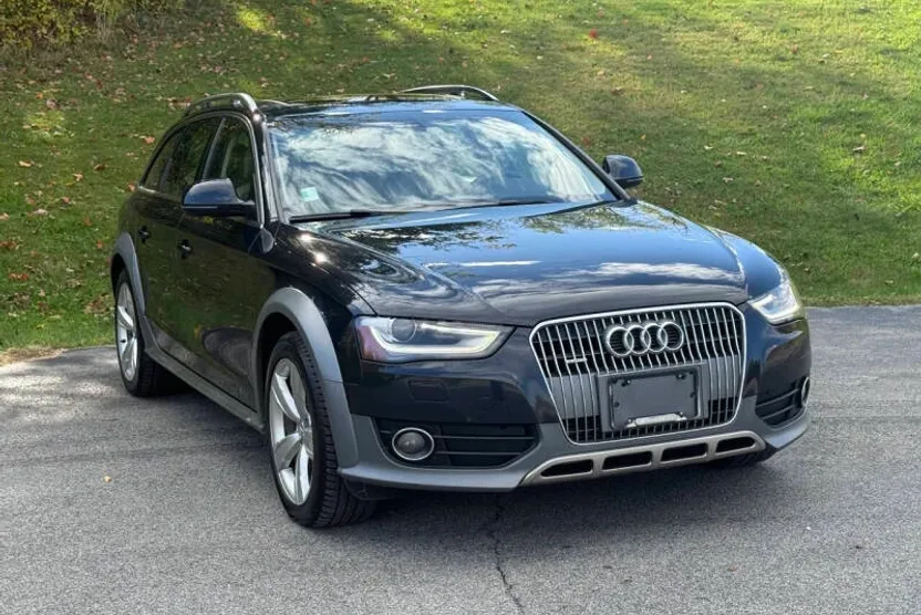 2013 Audi A4 Allroad Quattro Premium Plus photo 1
