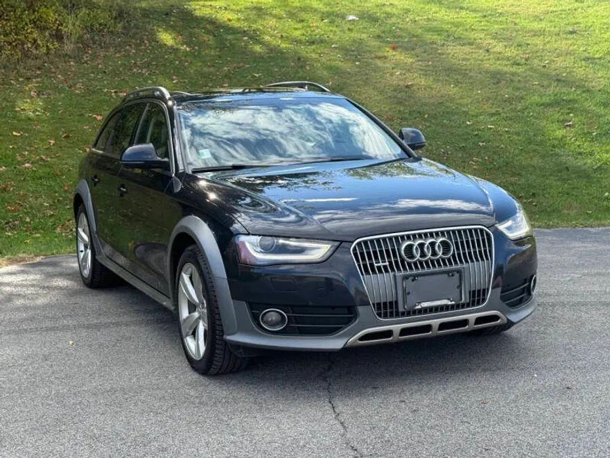2013 Audi A4 Allroad Quattro Premium Plus photo 1