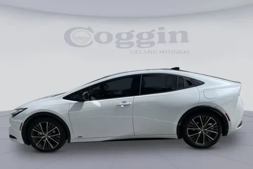 2024 Toyota Prius Limited photo 2